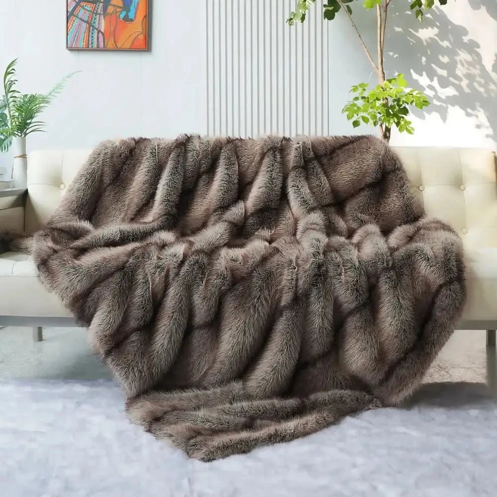 Luxury faux fur blanket for sofa and bed

