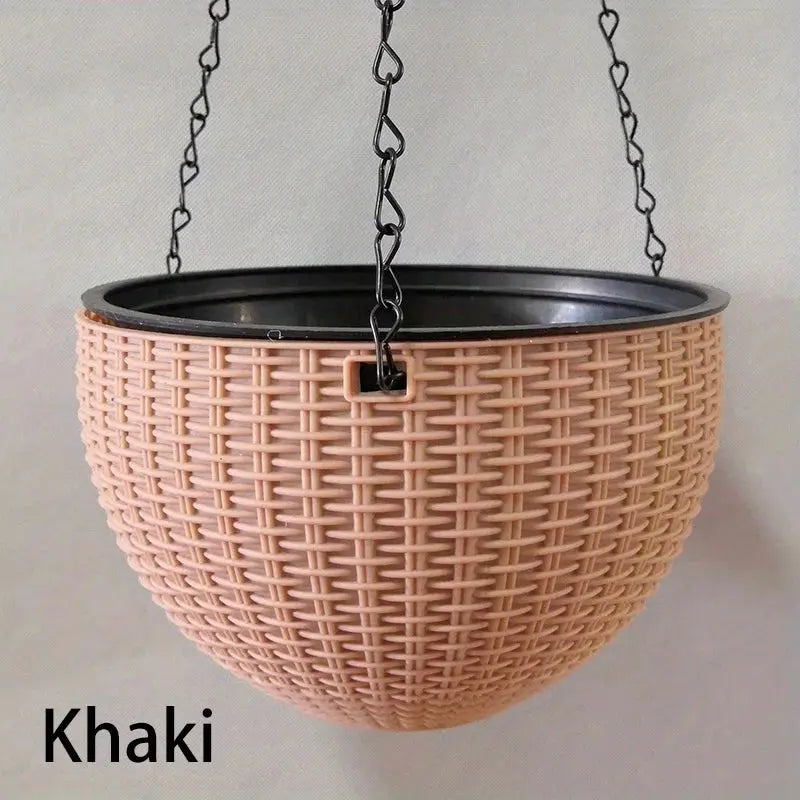 Wall-mounted metal planter for garden or home
