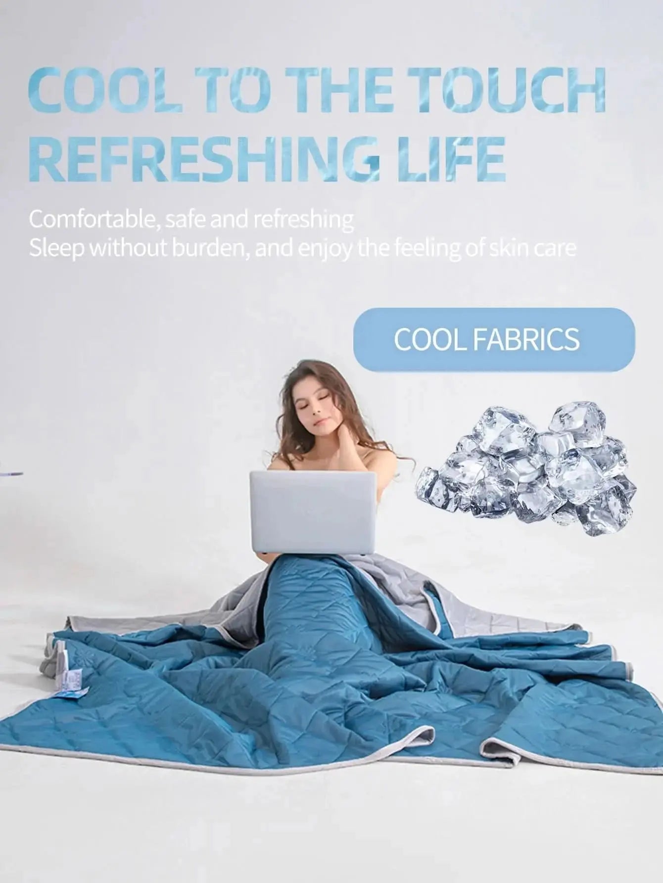 Light quilt for summer with reinforced edges and delicate floral embroidery.