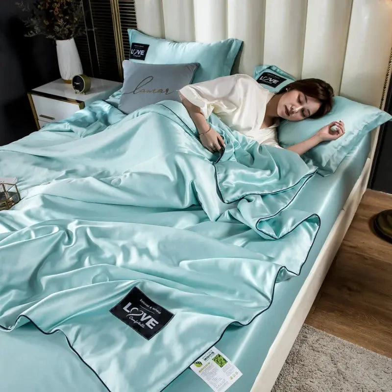 Mulberry silk duvet insert for single or twin beds