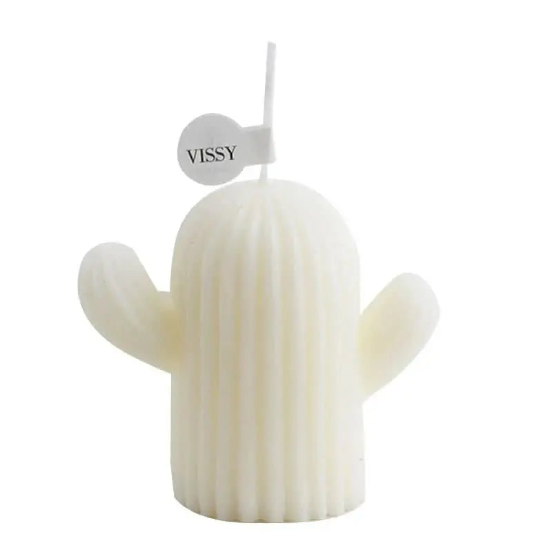 Cactus-themed wax candle with light fragrance, a sweet detail for home or office.