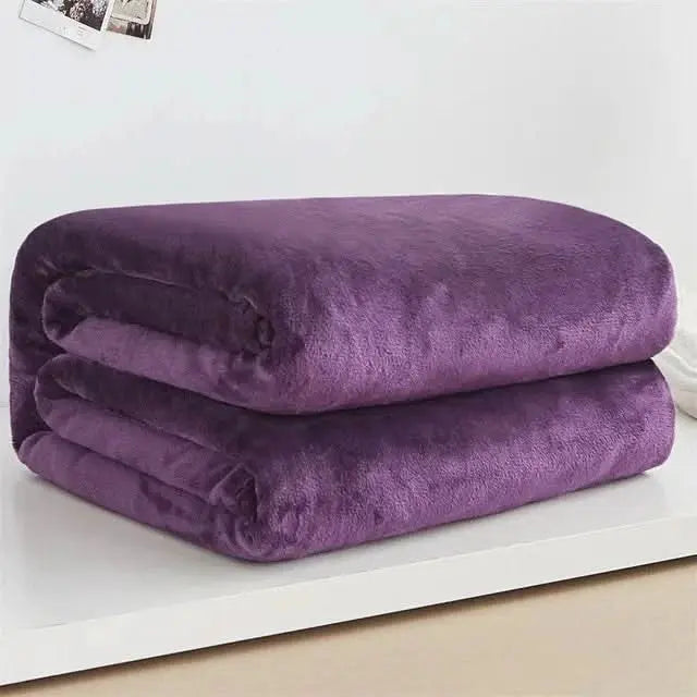 Daily-use fleece throw with soft flannel finish, easy to style in any room.