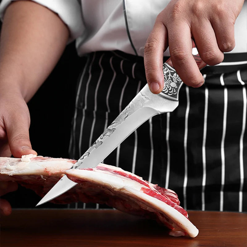 Razor-sharp forged knife with curved blade and ergonomic handle

