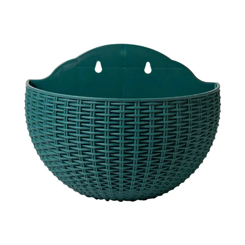 Weather-resistant wall flowerpot for garden décor

